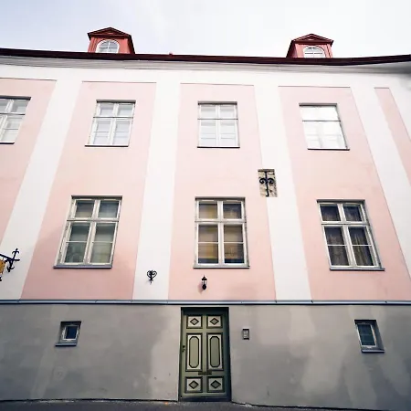 Sunny Next To Alexander Nevsky Cathedral Apartamento Tallin